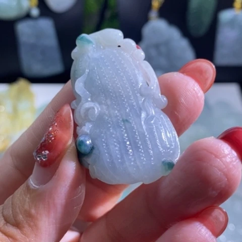 【闪购商品】颈饰未镶嵌翡翠花生