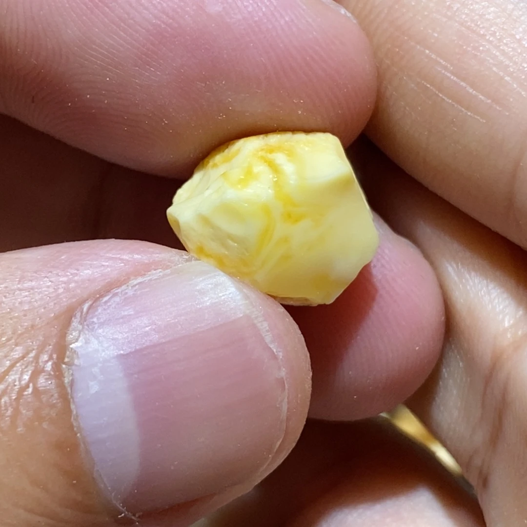 定制琥珀未镶嵌蜜蜡原石a0.9