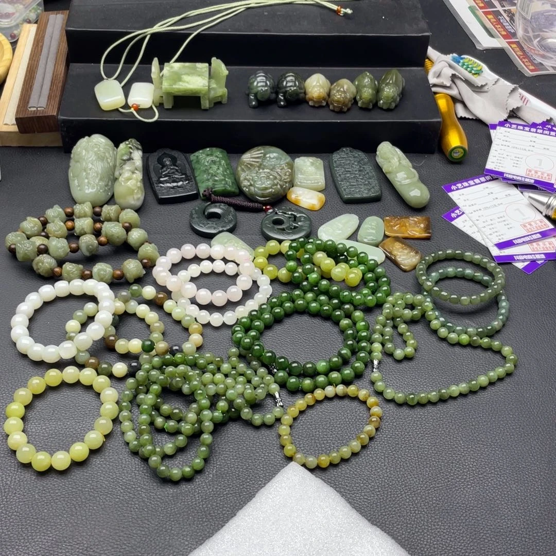 和田玉未镶嵌颈饰总图