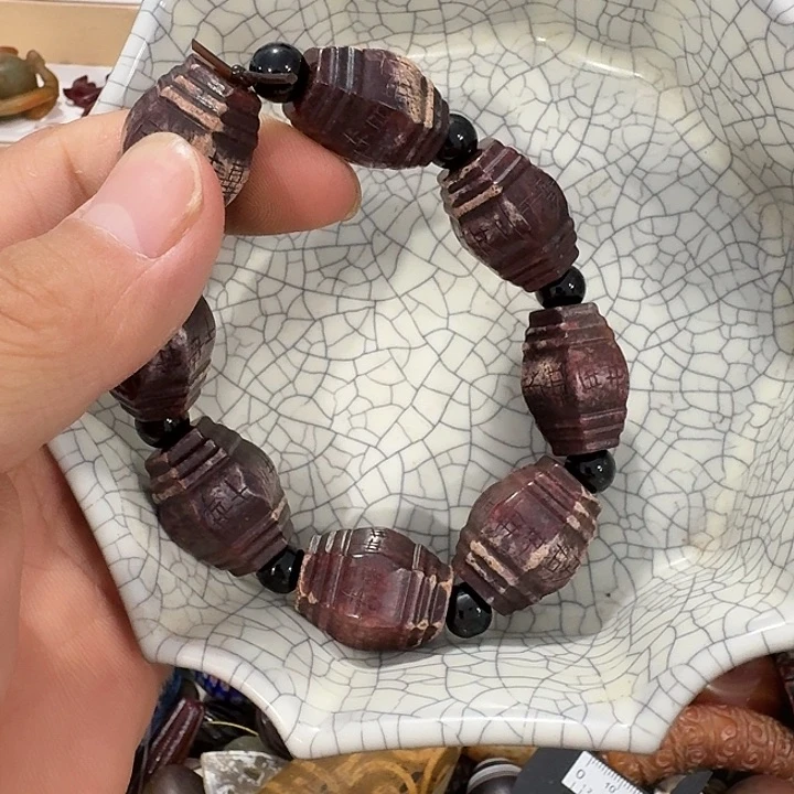 三***堂瓷片瓷自顾自的一个人
