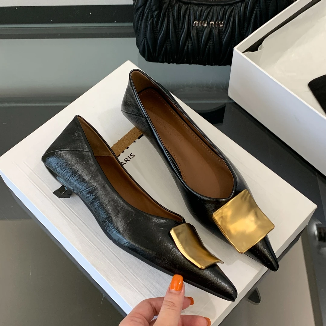 法式金属方扣高级感猫跟小单鞋女2025早秋新款小众百搭复古尖头鞋