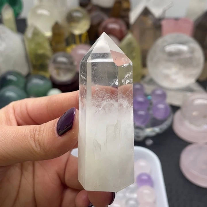 水晶27未镶嵌听****?白水柱