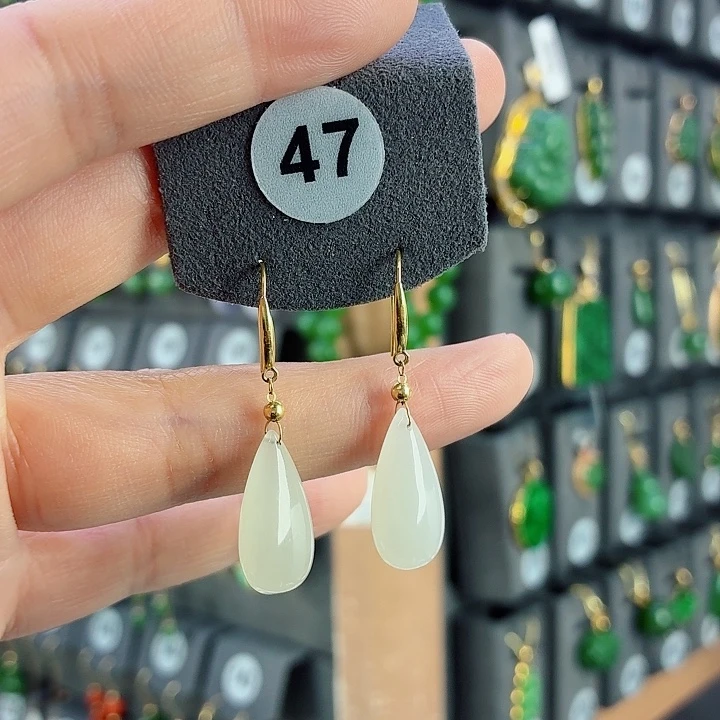 和田玉18K金镶嵌耳饰