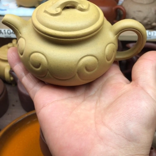 茶壶紫砂黄段泥仿古如意180豪升左右