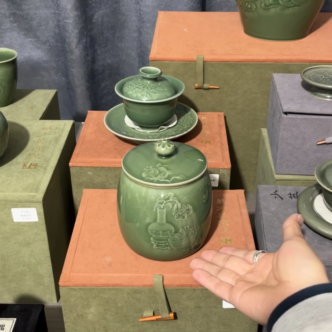 严少英  手工作品