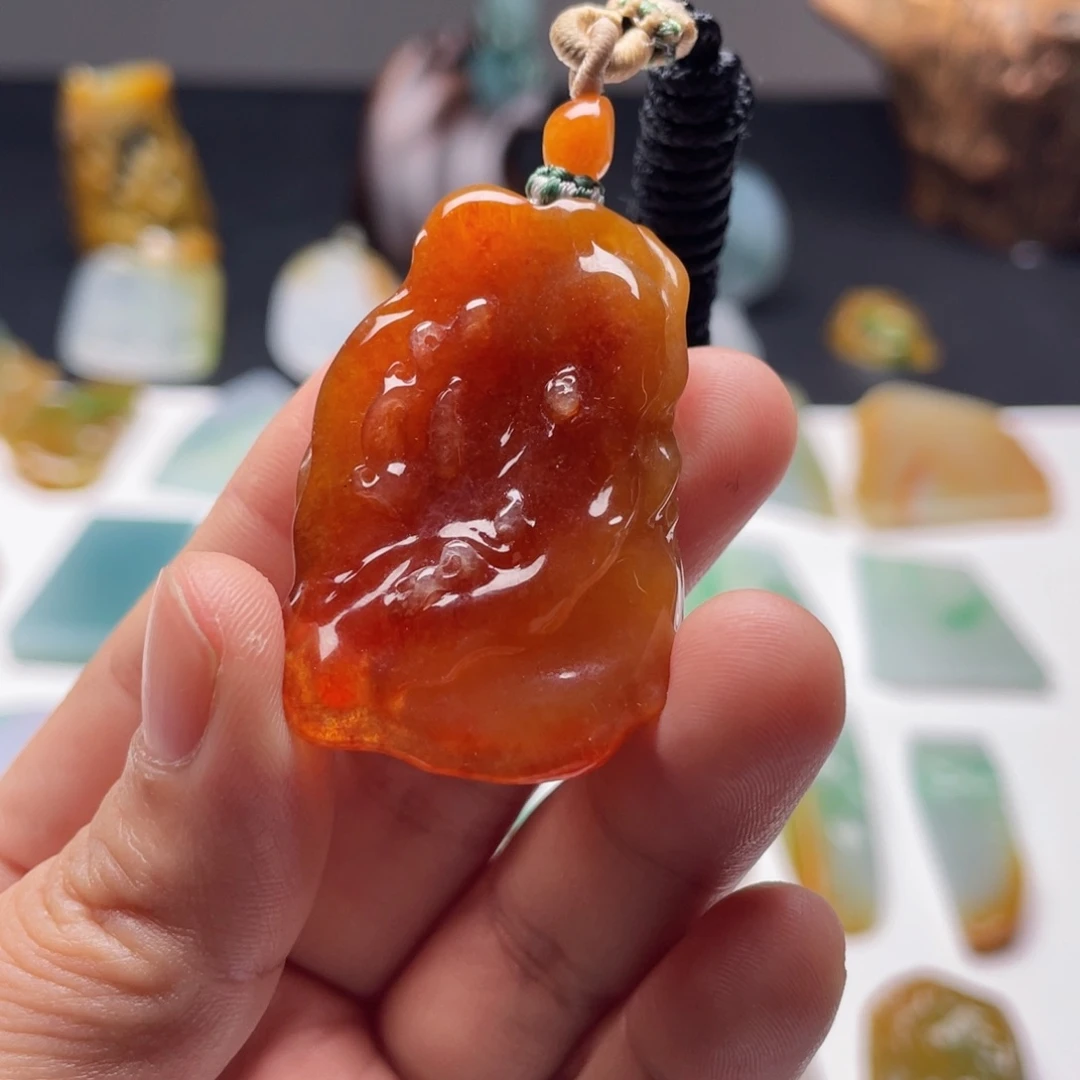 象***象未镶嵌定制翡翠成品