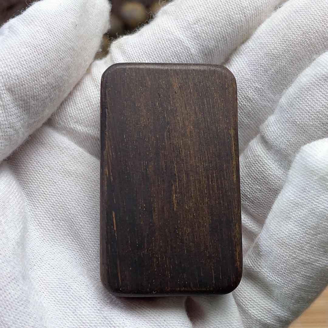 沉香木吊坠漂*文莱沉香