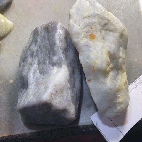 透闪石质玉未镶嵌挂件临**海