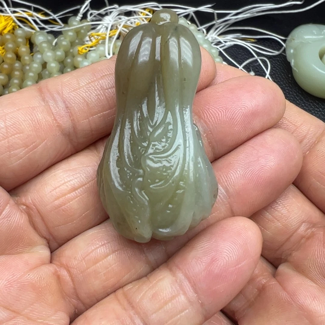 和田玉（糖玉）未镶嵌吊坠(不含链)