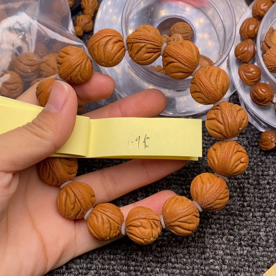 秦岭山脉龙纹桃核 14