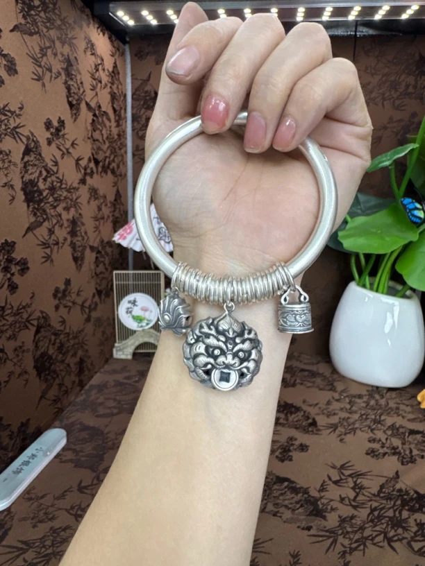 足银手镯 小郑家纯银手镯风筝
