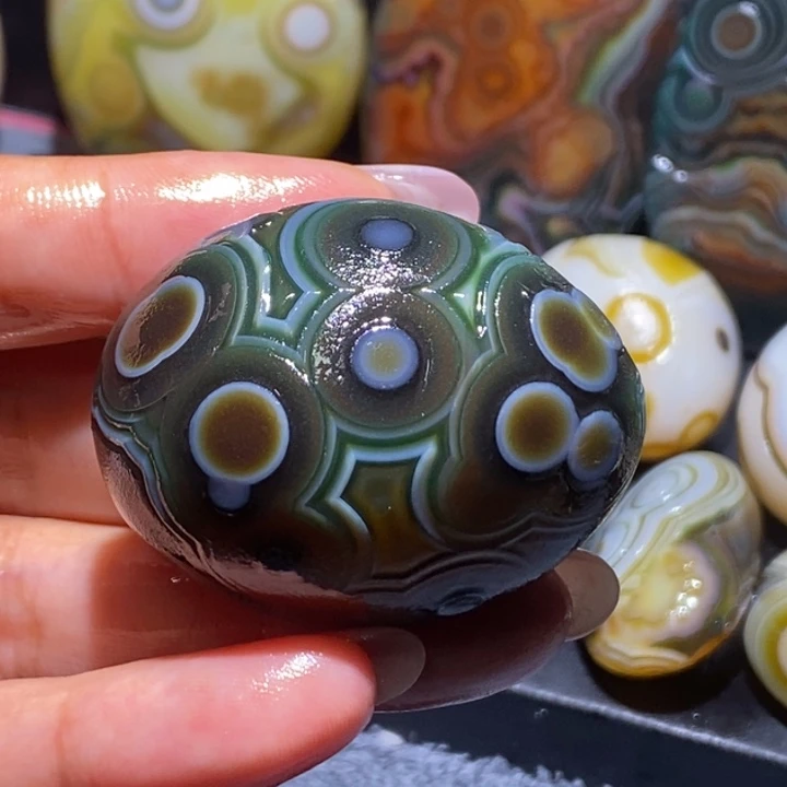 玛瑙/玉髓未镶嵌珠宝奇石66