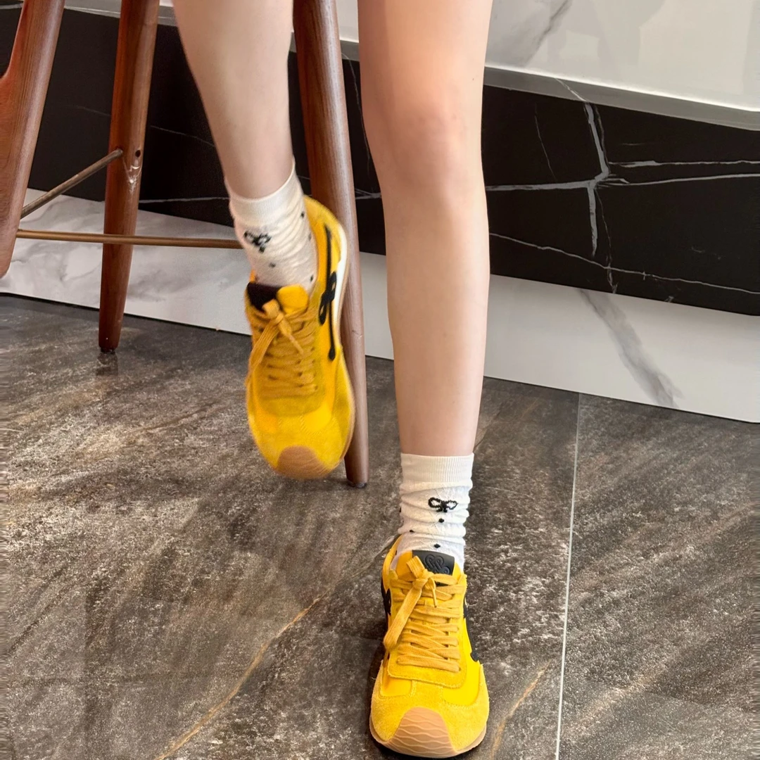 百搭德训鞋透气技术增高公路系带休闲舒适健步软底防滑橡胶女鞋