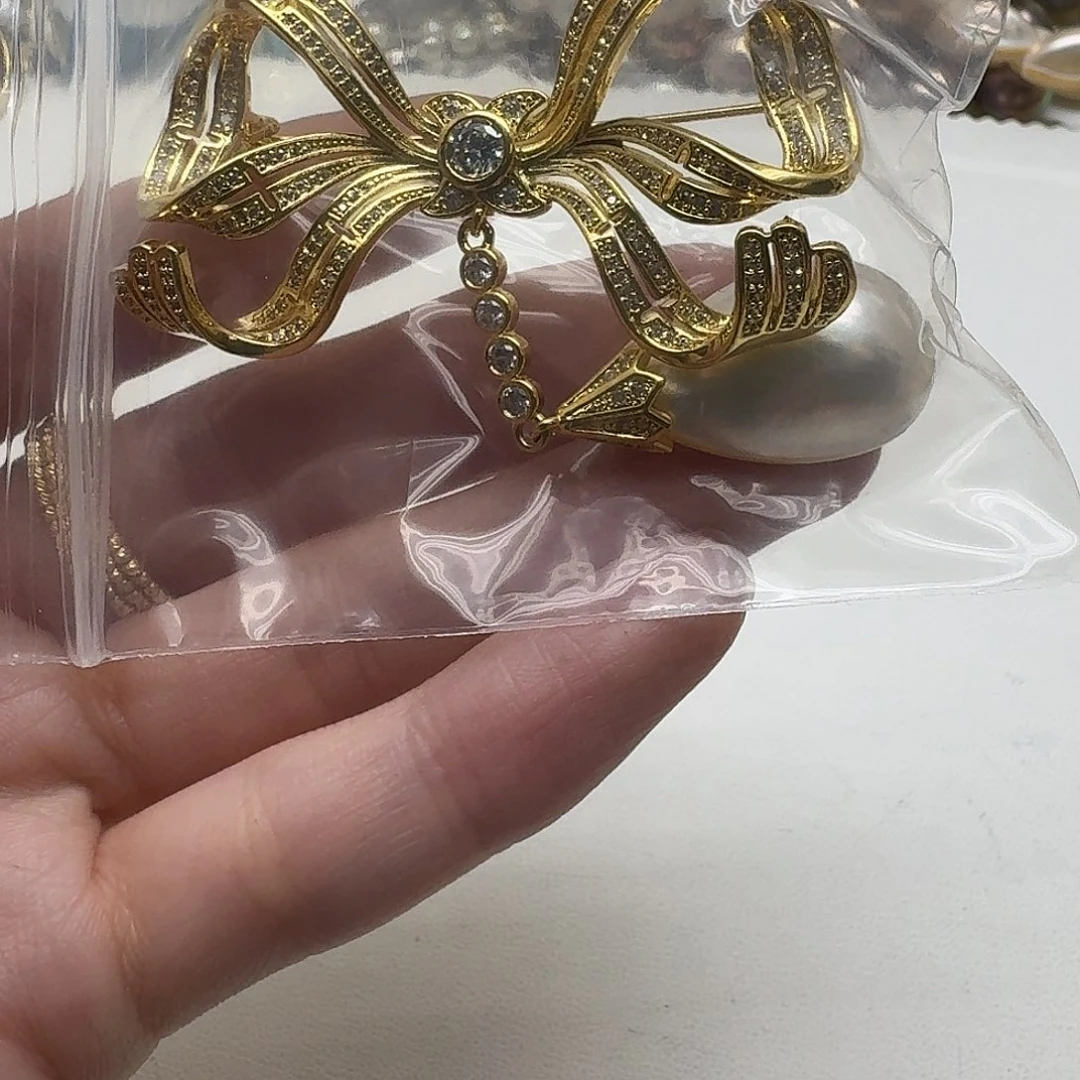 拼合珍珠（马贝珠）胸针未镶嵌