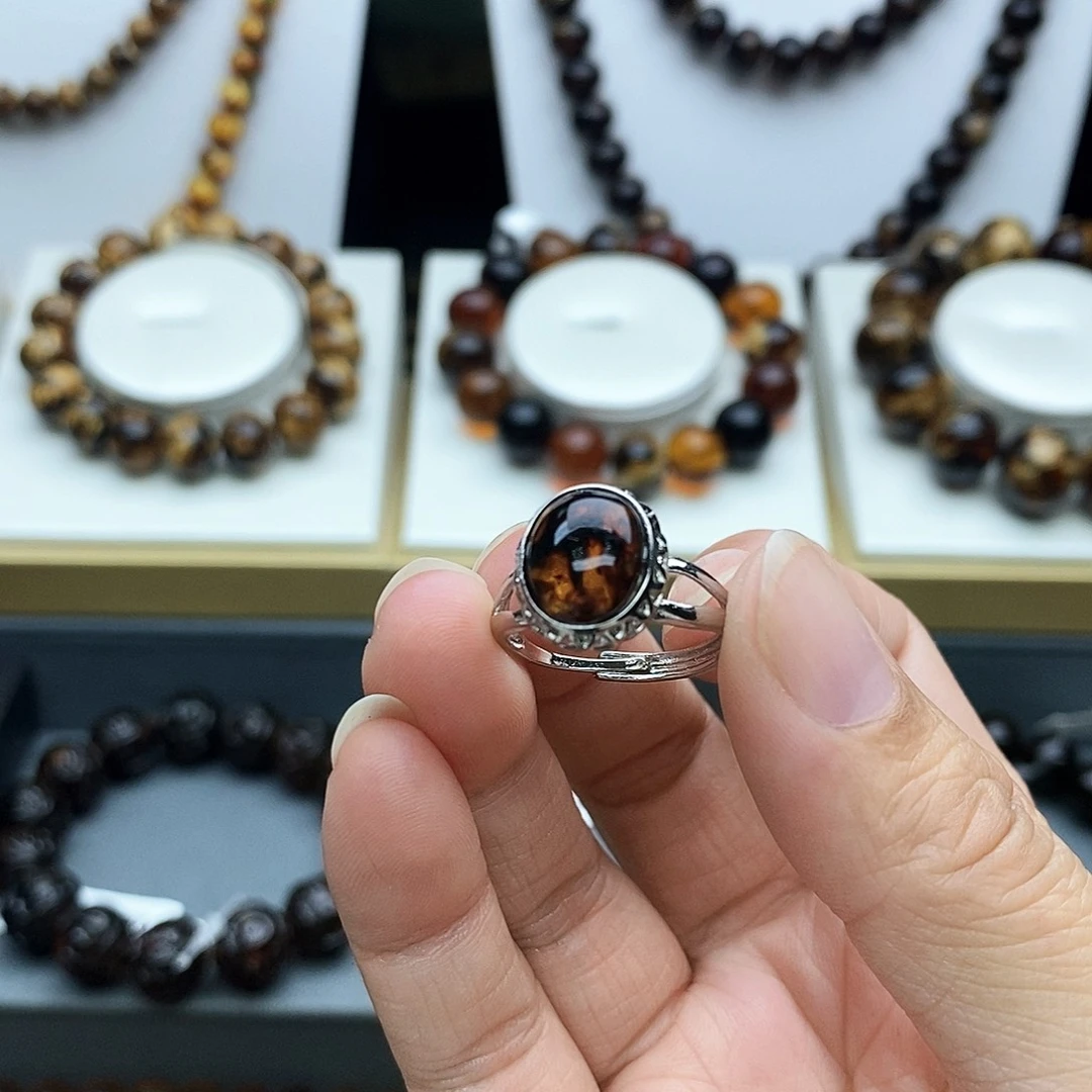 琥珀颈饰未镶嵌戒指