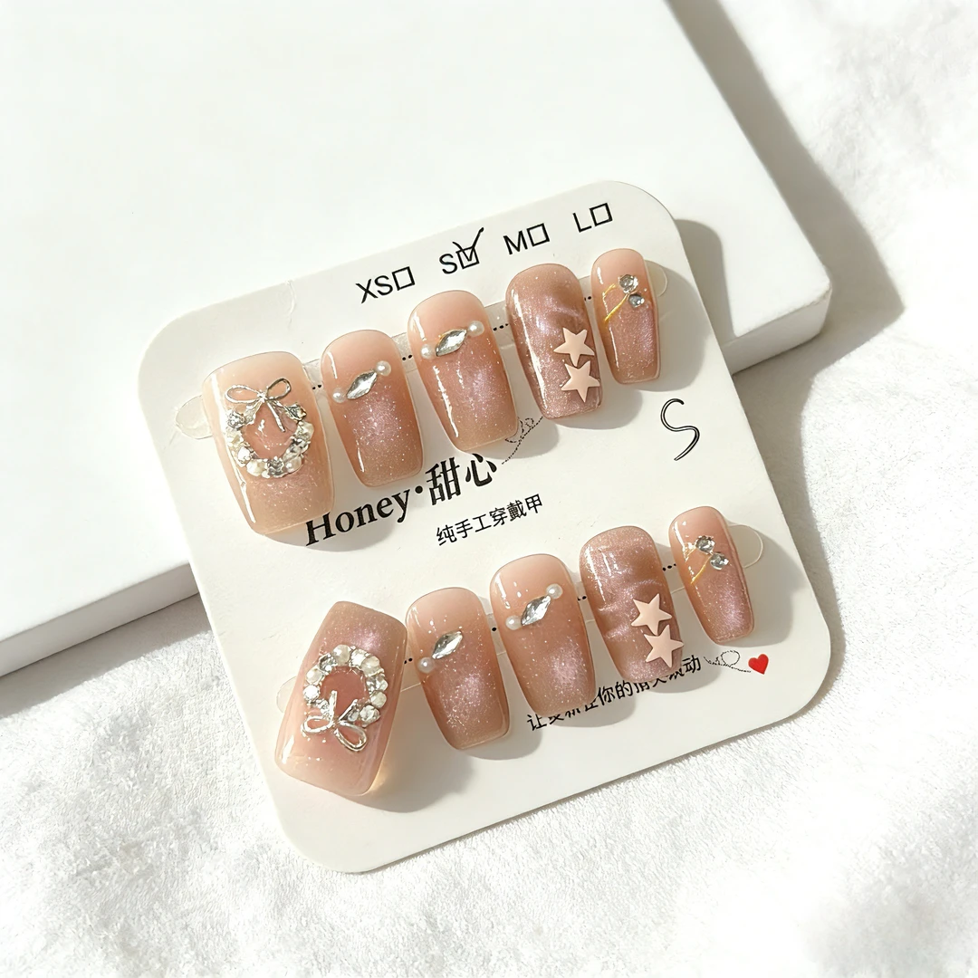 新款粉色圣诞结高级感少女风穿戴甲可爱显白冬日氛围感【圣诞白结】