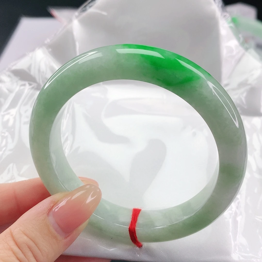 翡翠手镯未镶嵌翡翠314