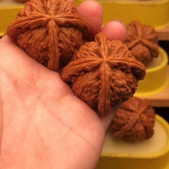 孟***司文玩核桃吊坠核桃