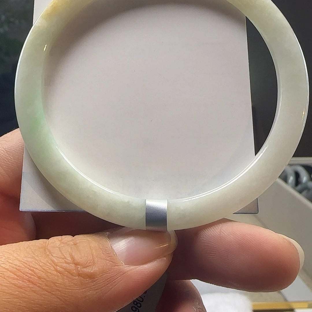 翡翠未镶嵌手镯61-62黄➕绿小叮铛翡翠手镯