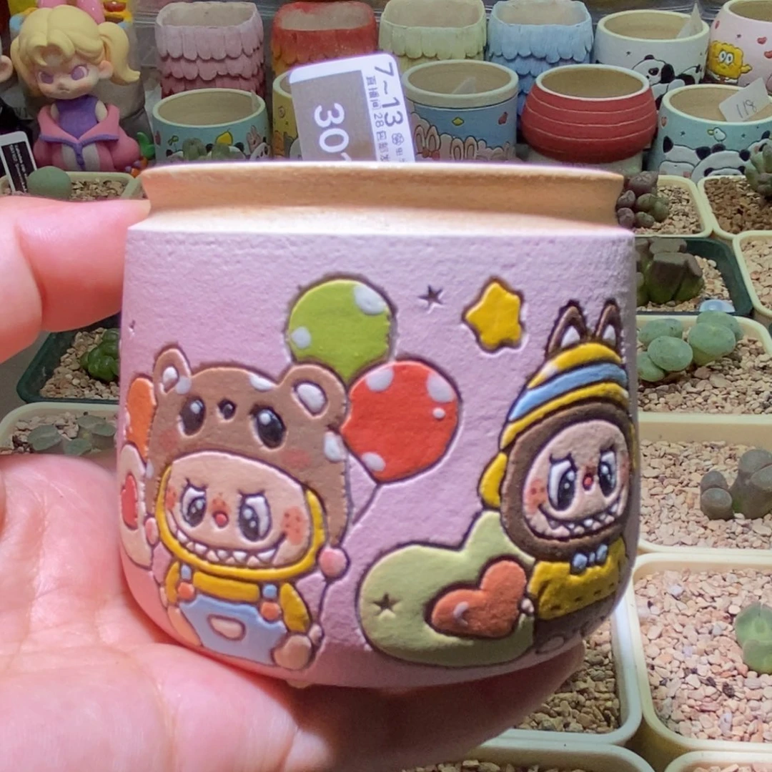 A***97-301一个拉布布手绘盆