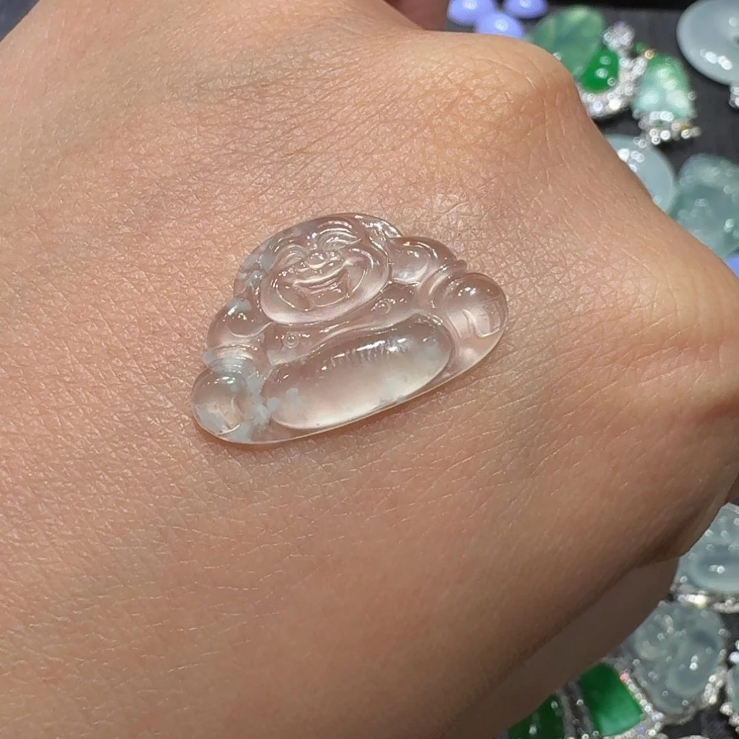 翡翠未镶嵌颈饰佛