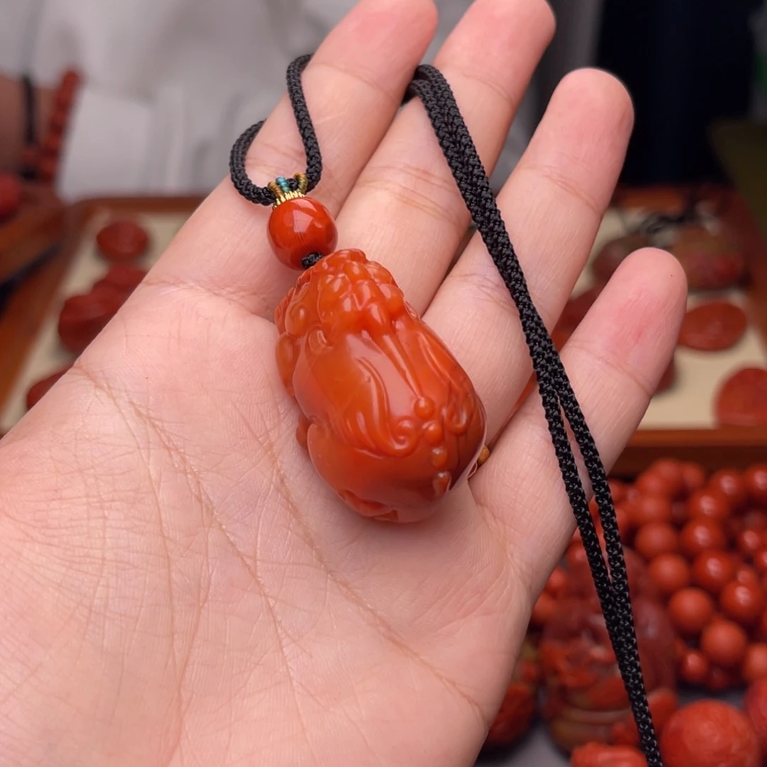 未镶嵌配饰南红玛瑙