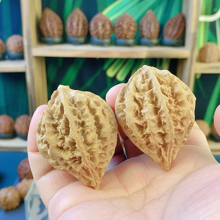 文玩核桃吊坠莲花锤40尺