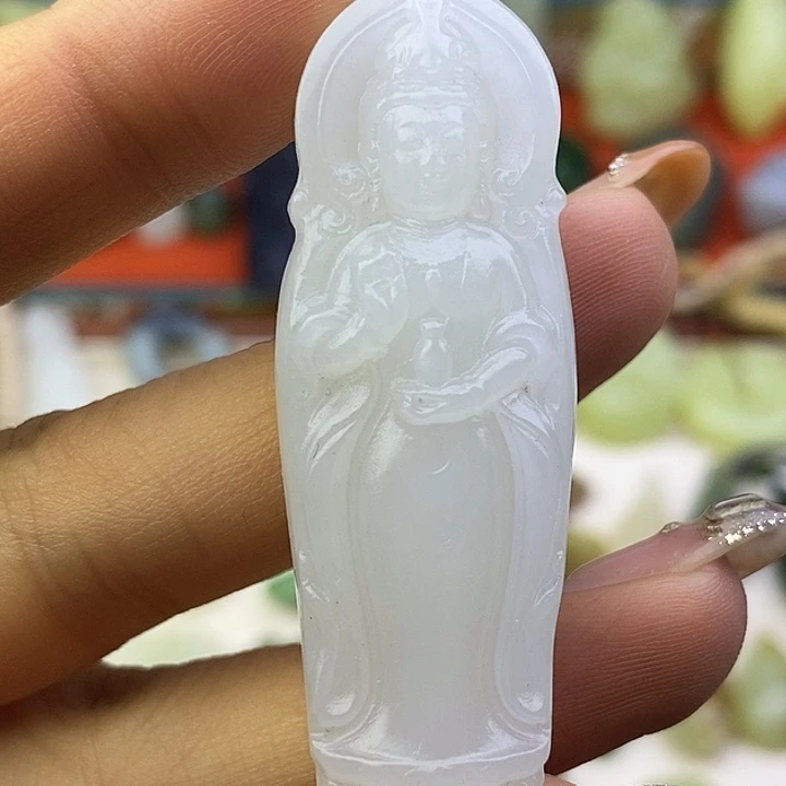 和田玉未镶嵌颈饰站观音吊坠