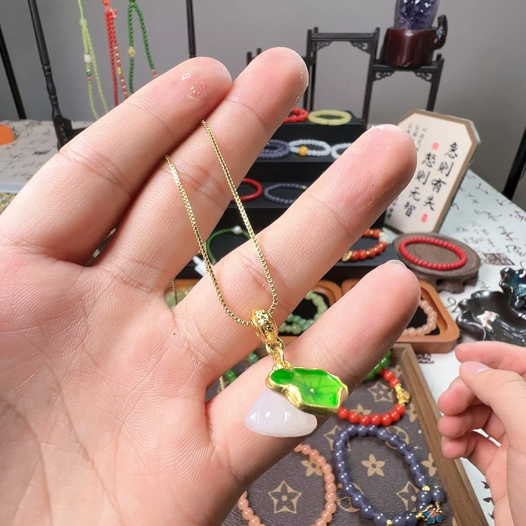 和田玉未镶嵌吊坠(赠链)莲蓬荷叶吊坠