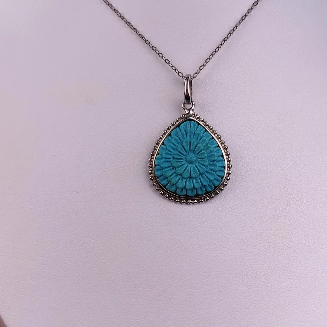 爱***赢绿松石未镶嵌颈饰