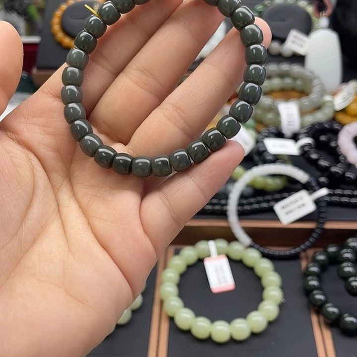 和田玉未镶嵌手串