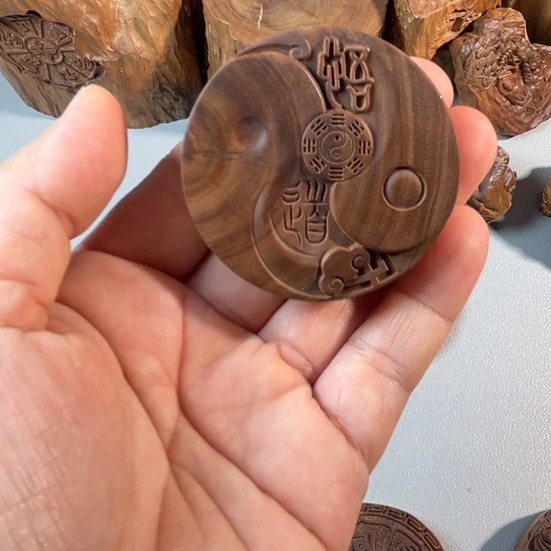 老***光檀香木微瑕工艺品