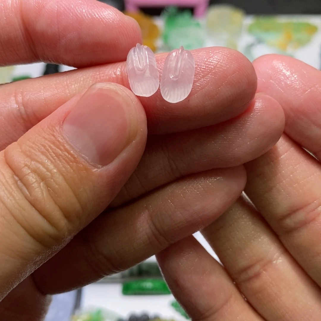 定制翡翠未镶嵌吊坠