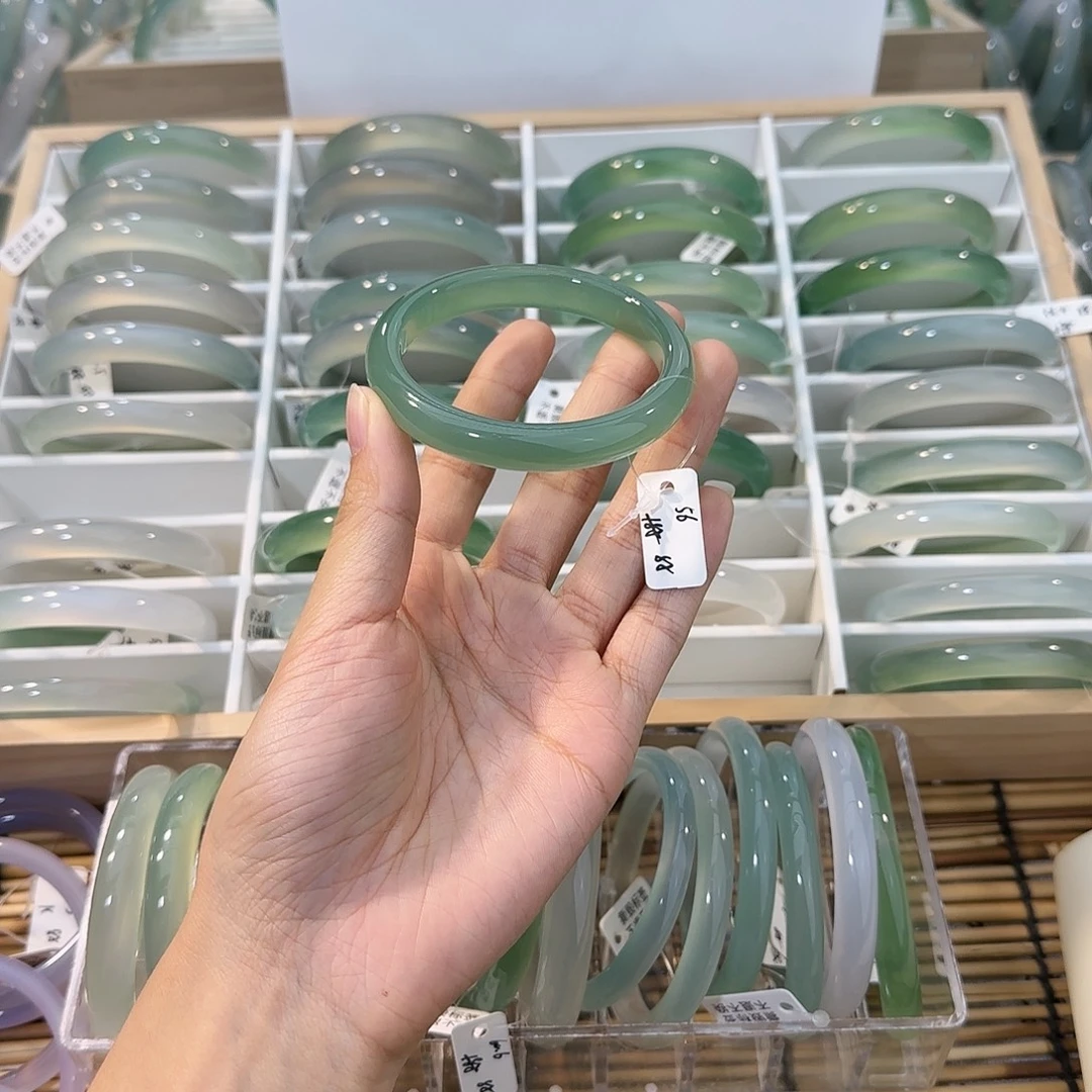 玛瑙/玉髓未镶嵌手镯圈口56