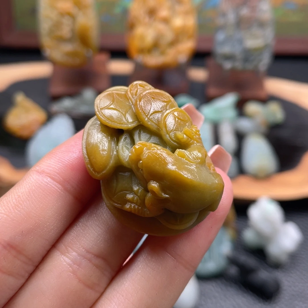 定制翡翠未镶嵌翡翠