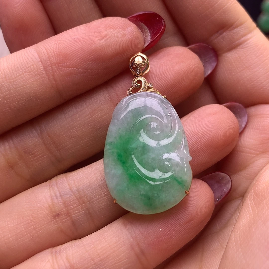 翔***翔翡翠18K金镶嵌戒指