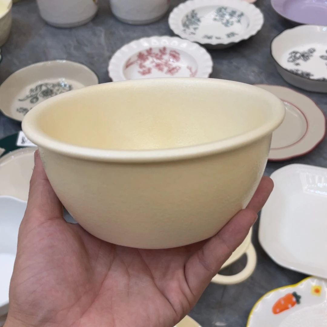 陶瓷微瑕餐具介意勿拍，满18飞！