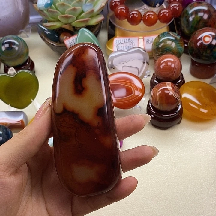 绿***草未镶嵌玛瑙/玉髓珠宝奇石