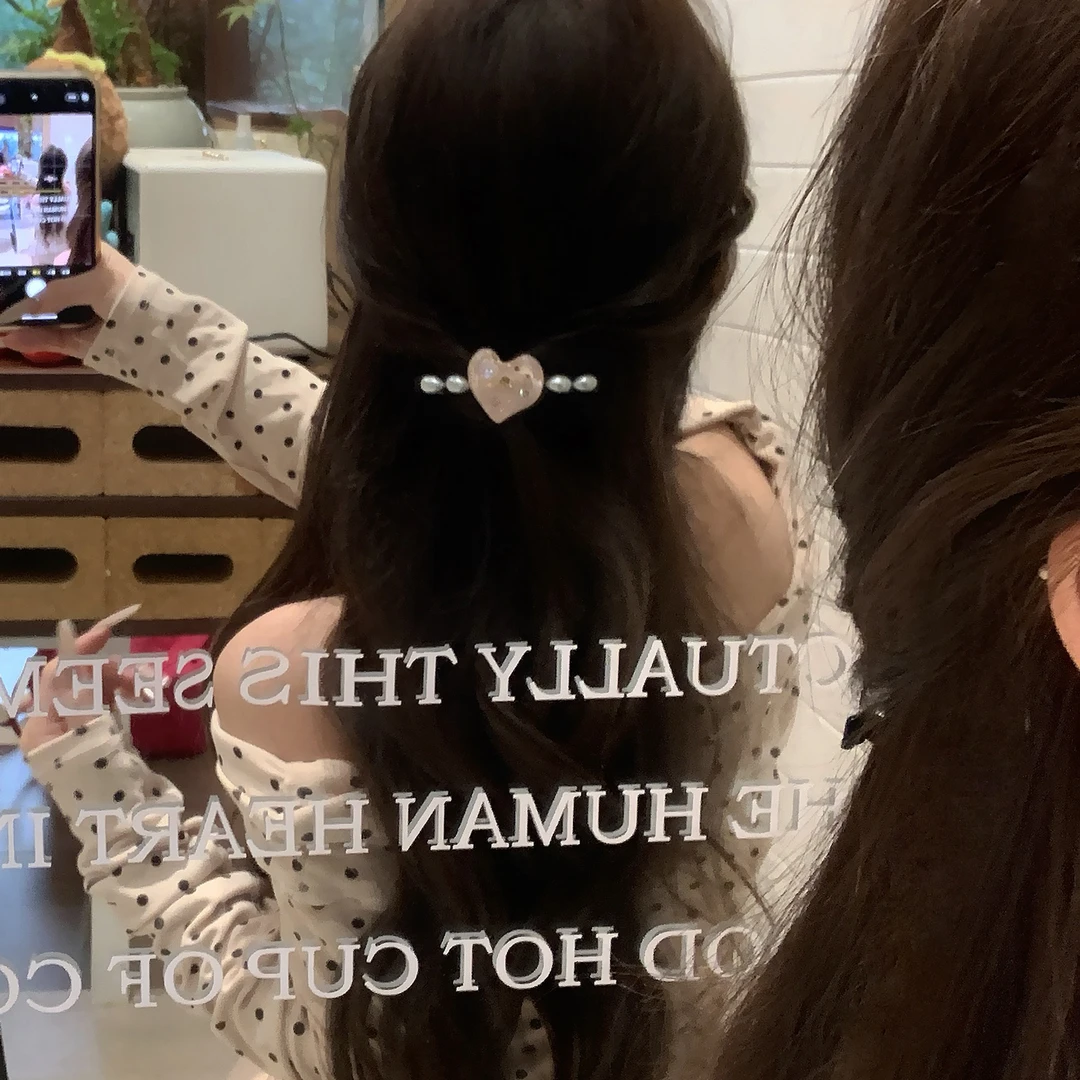 轻奢精致甜美气质果冻粉爱心发夹小众时尚高级感弹簧夹