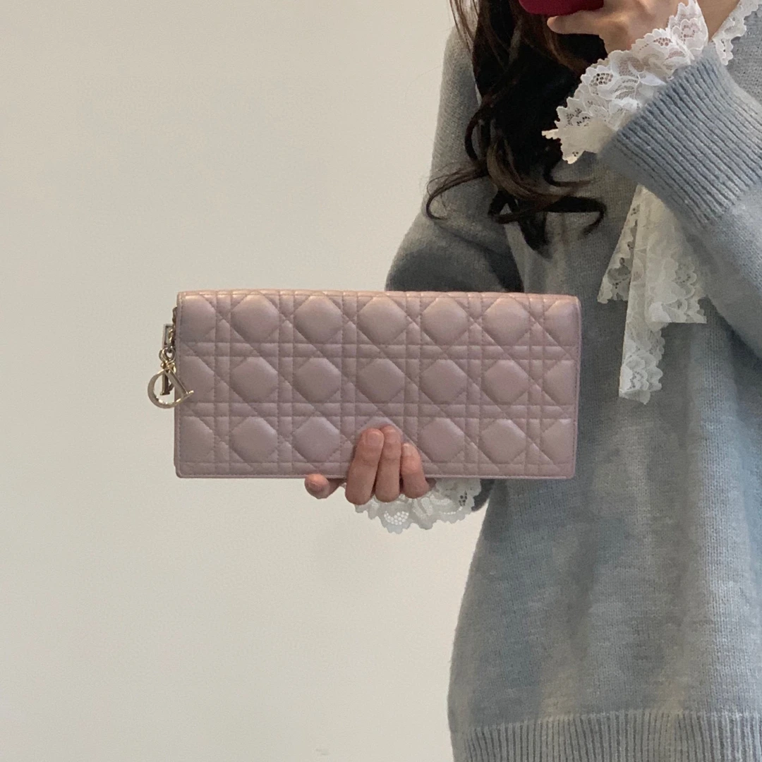 95新 DIOR/迪奥 dior 嫩裸粉菱格腋下手拿斜挎包