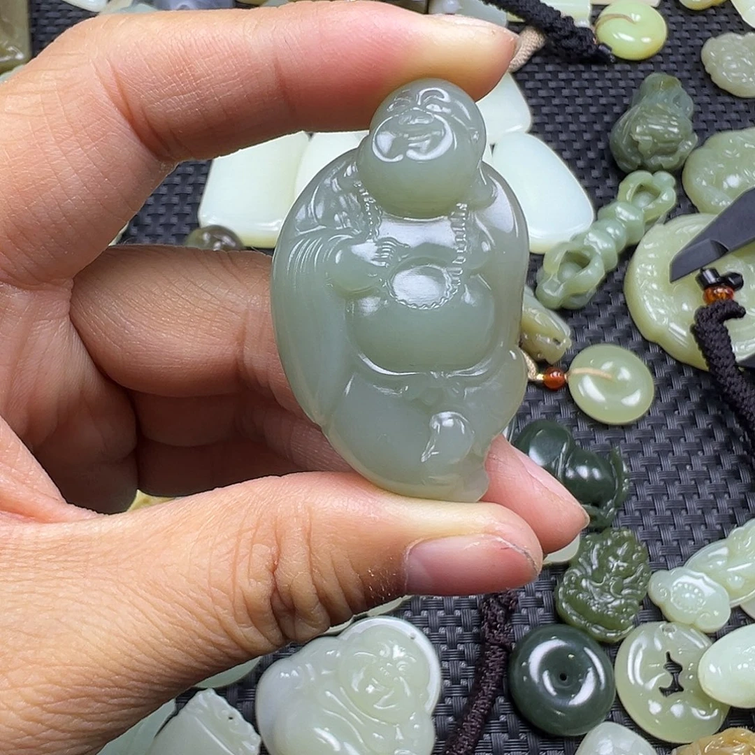 和田玉未镶嵌吊坠(不含链)卡47.4