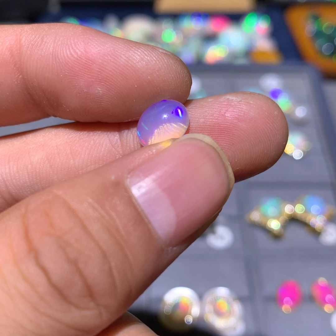 李***裕欧泊未镶嵌欧泊裸石