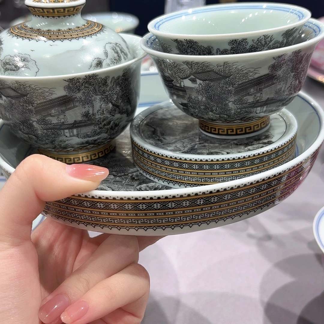瓷片景德镇瓷器精品陈列