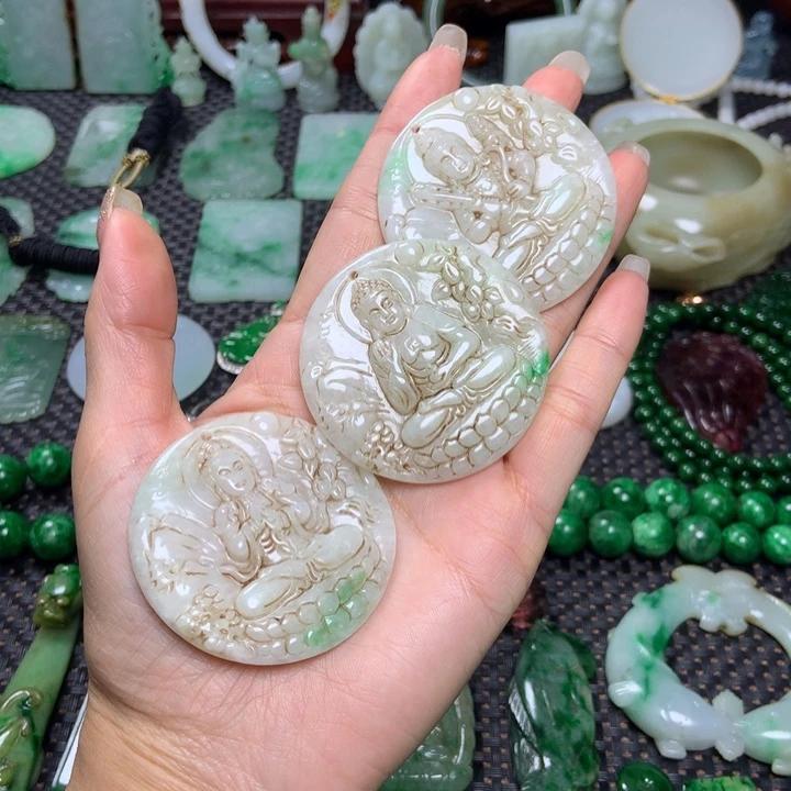 翡翠未镶嵌挂件清