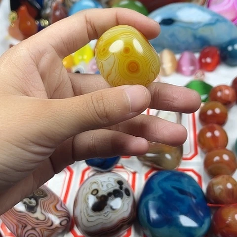 玛瑙/玉髓颈饰合金