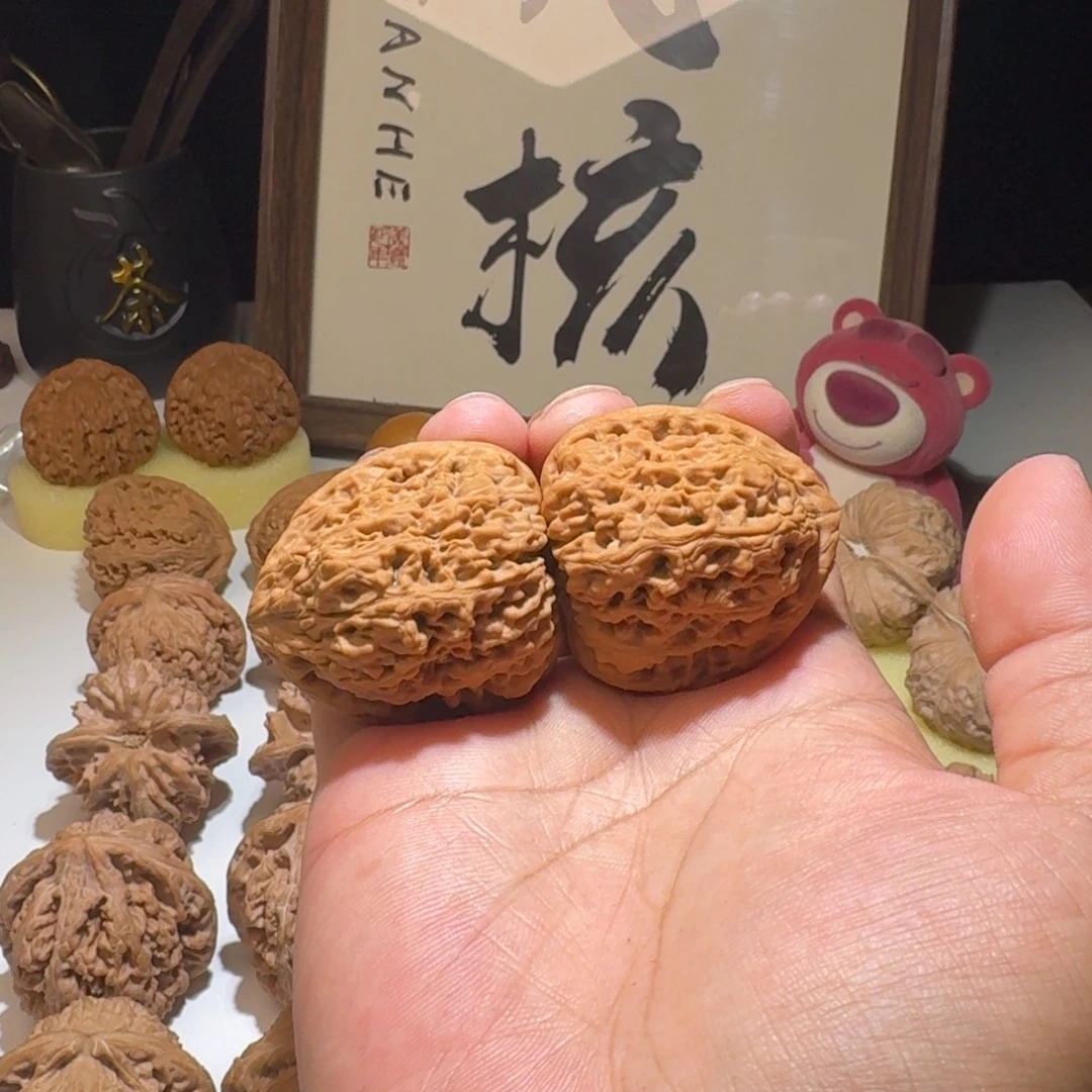 小***c文玩核桃吊坠40尺寸逐鹿一代南疆石