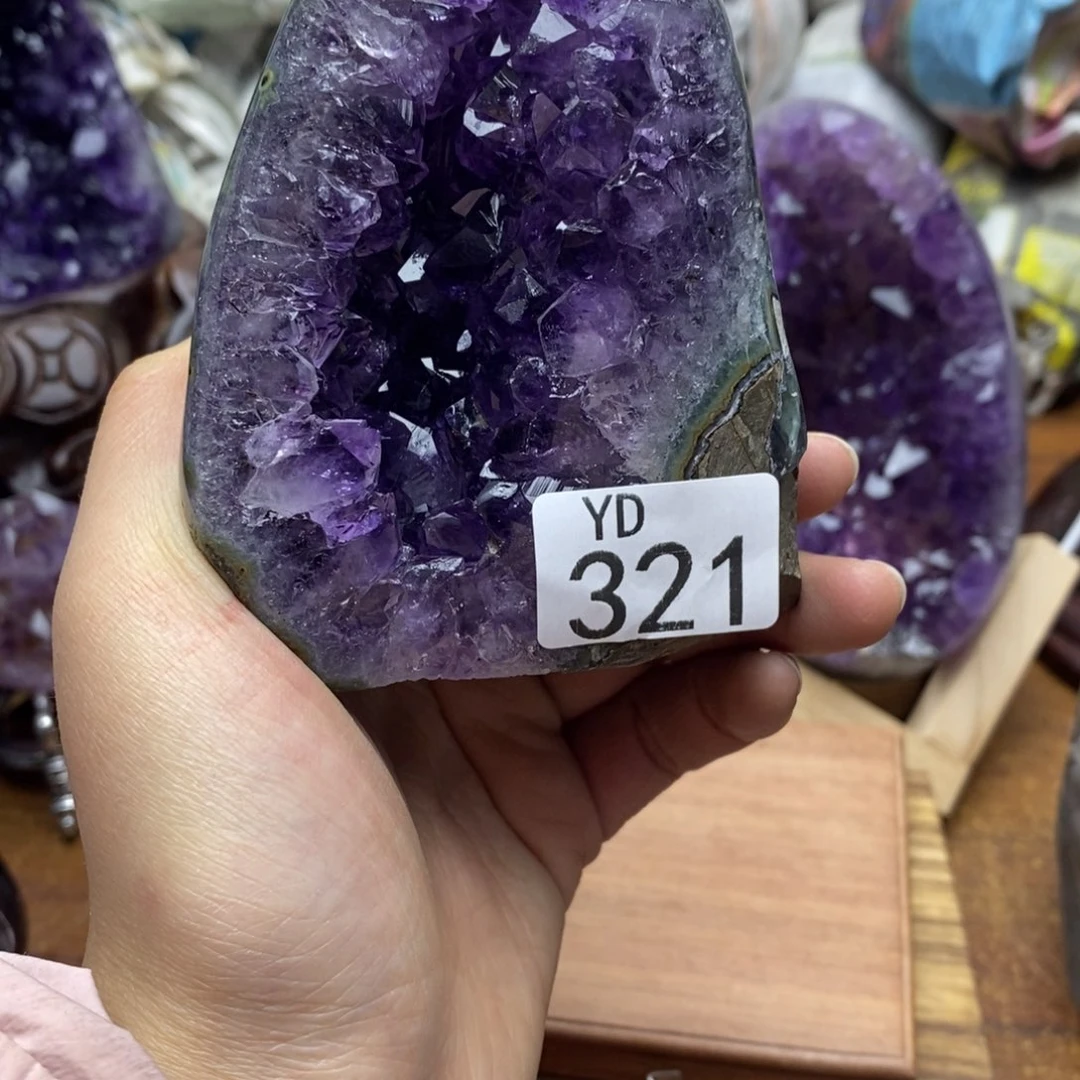 水晶大型摆件（非配饰）未镶嵌