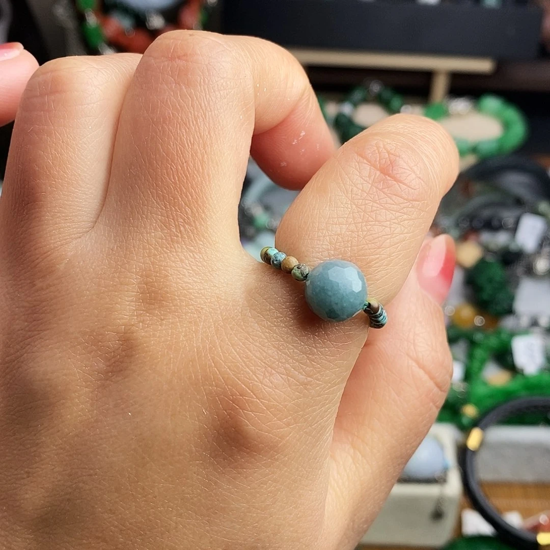 翡翠未镶嵌戒指9.9