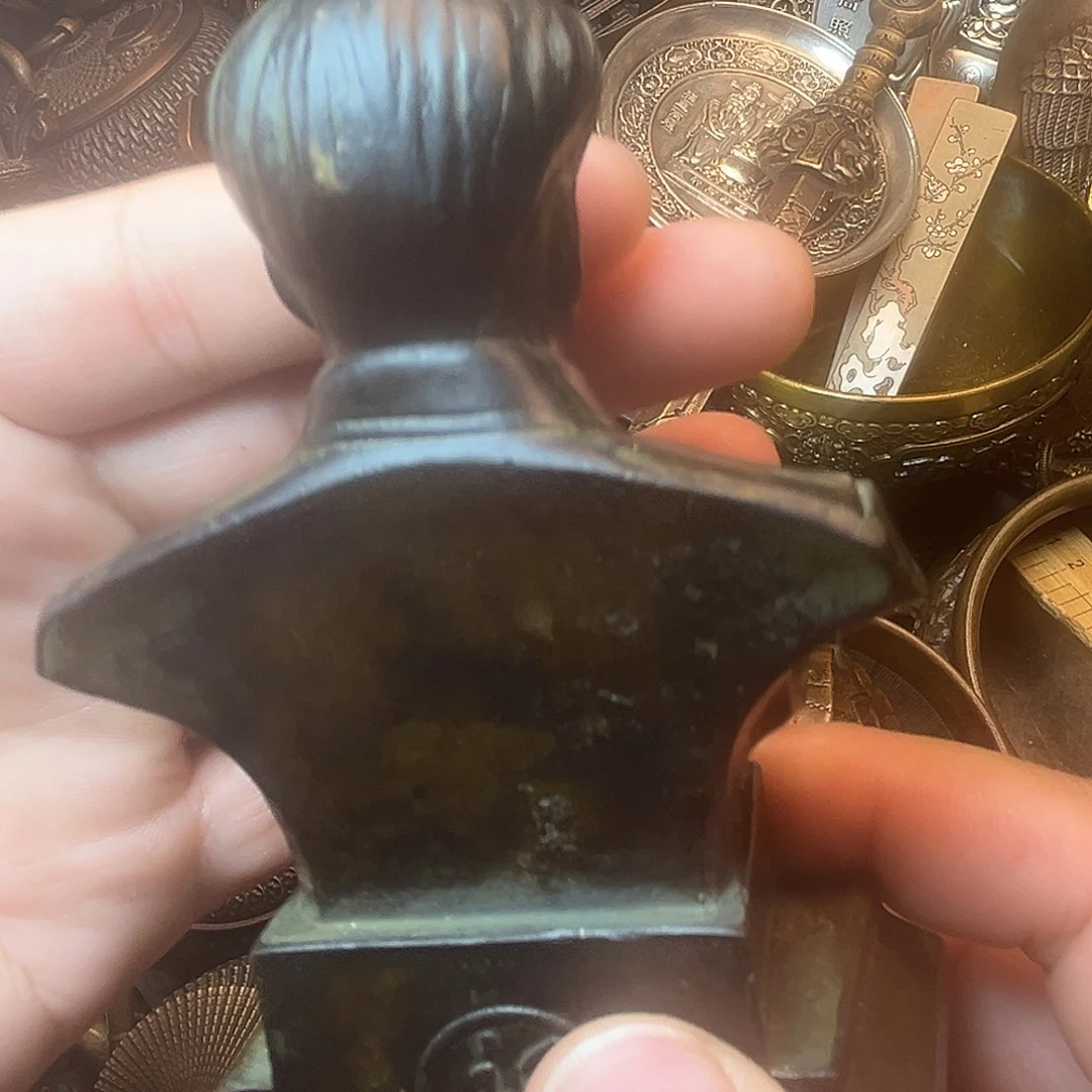 精美铜器工艺品等