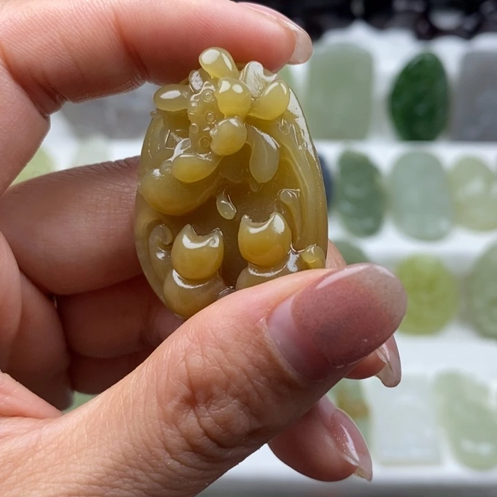 和田玉（糖玉）未镶嵌颈饰43